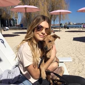 Meet your Posher, Marisa